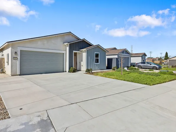 2635 S Cain Court, Visalia, CA 93292