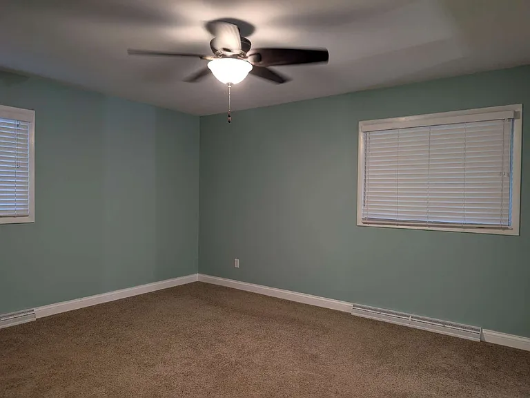 2408 S Gladys Ave — Photo 14