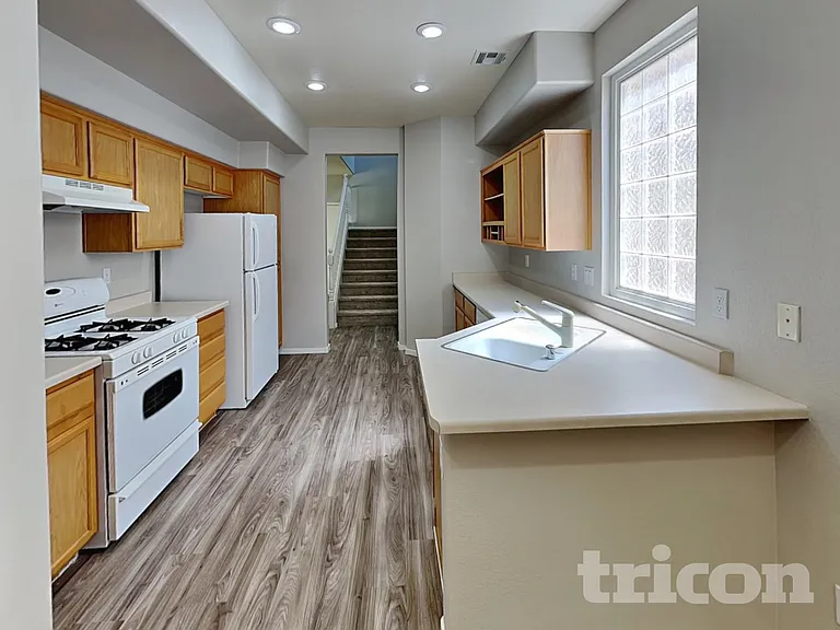 4352 Hera Temple Ave — Photo 7