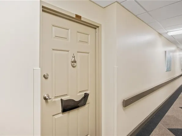 300 Johnson Ferry Rd NE Unit B413, Atlanta, GA 30328