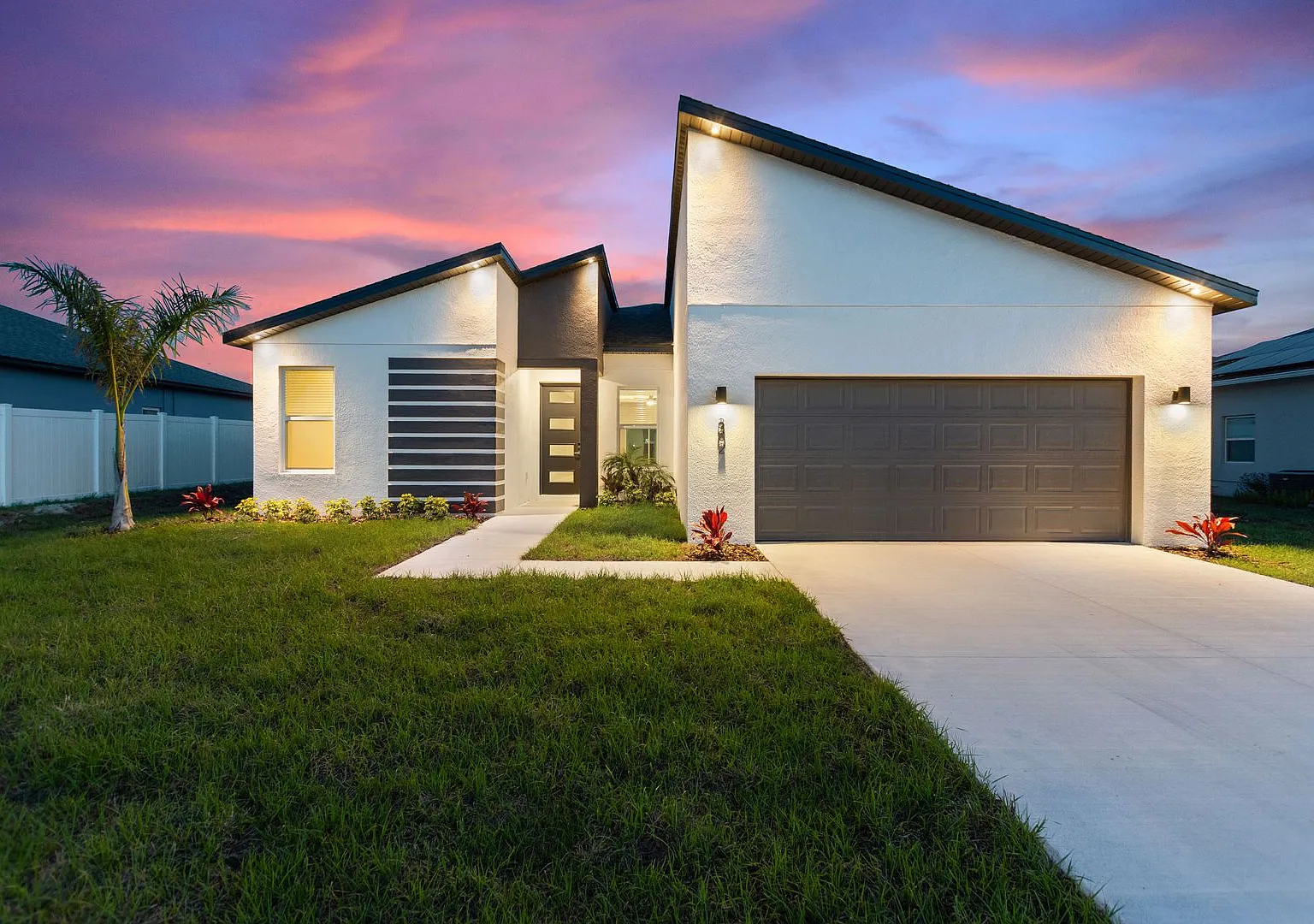 Modern, Energy-Efficient Home with All the Upgrades — Photo 3