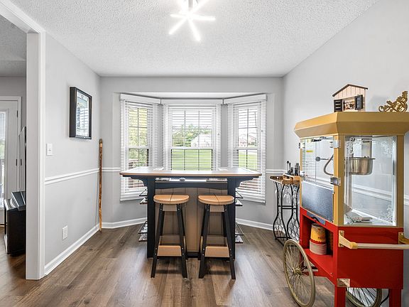 3rd image of 1200 Riverwood Pl APT 12