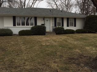 8206 Quinn Rd, Bloomington, MN 55437