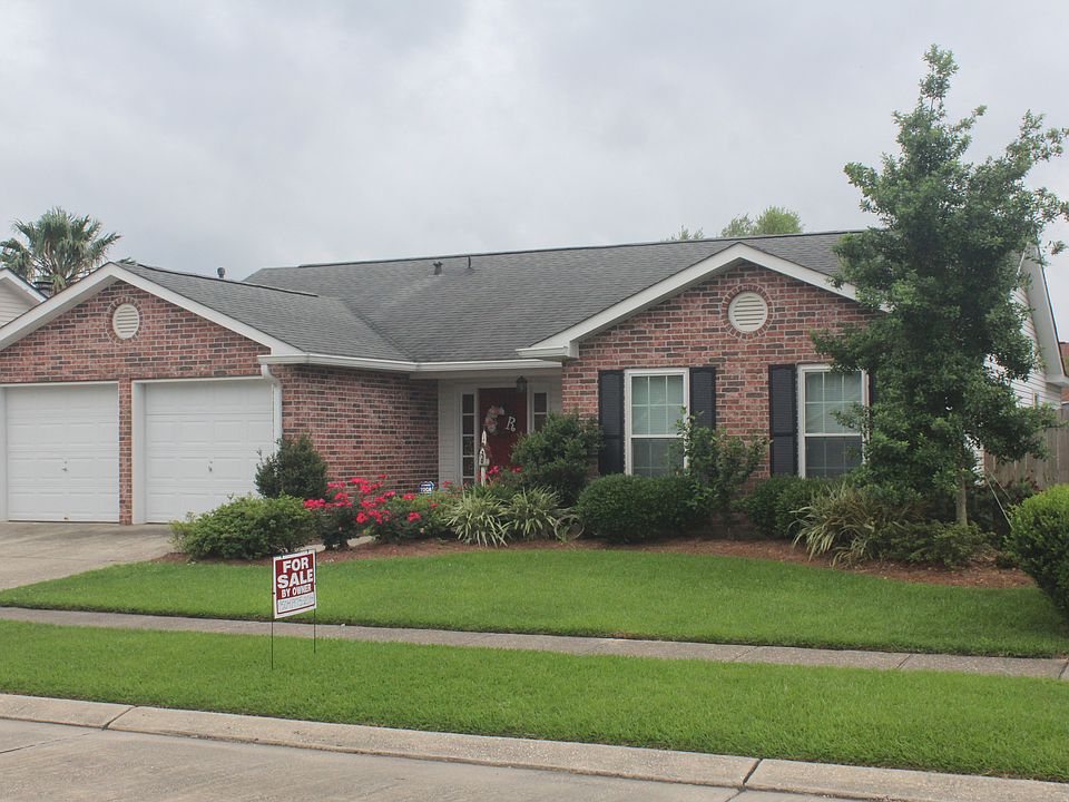 1st image of 2621 Oak Forest Blvd