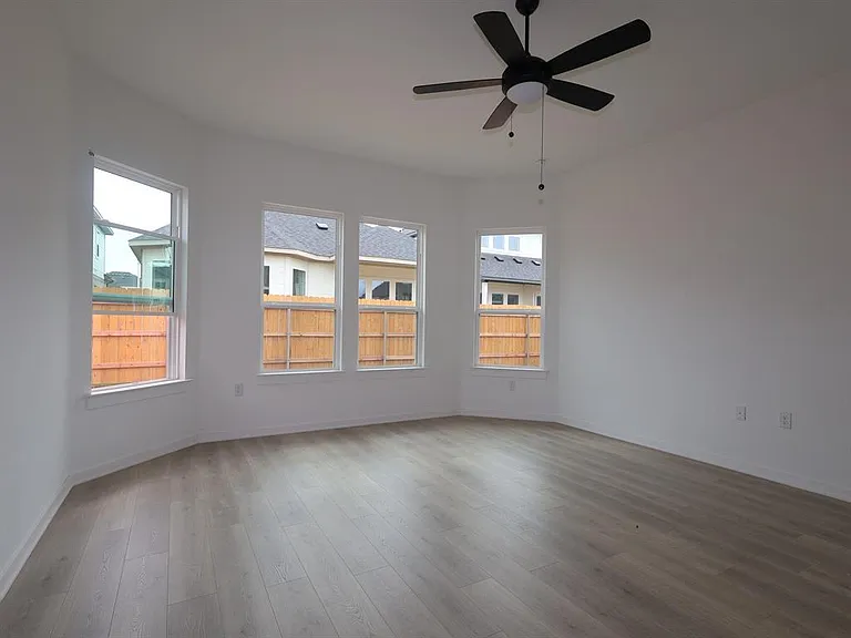 13211 Keefer Dr — Photo 18
