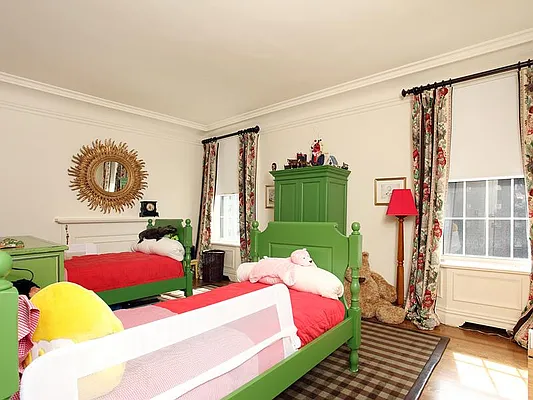 Sold by Sotheby's International Realty | media 19