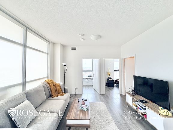 3rd image of 60 Frederick St #2607
