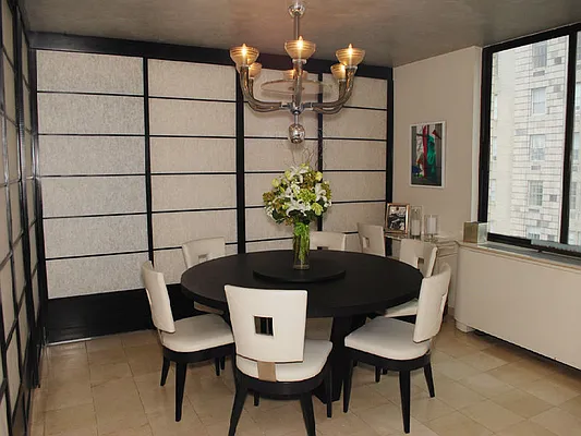Rented by Sotheby's International Realty | media 17