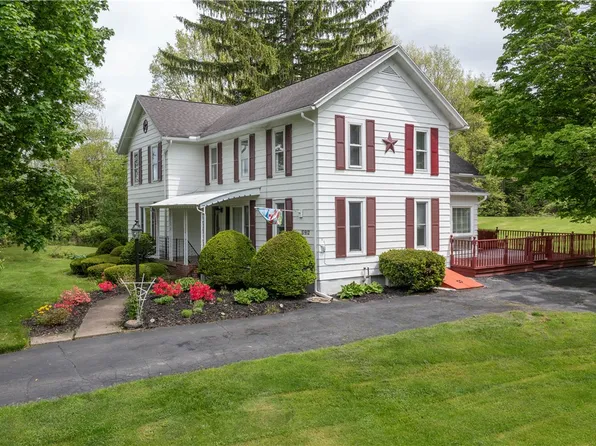 10912 County Road Rtr92, Wayland, NY 14572