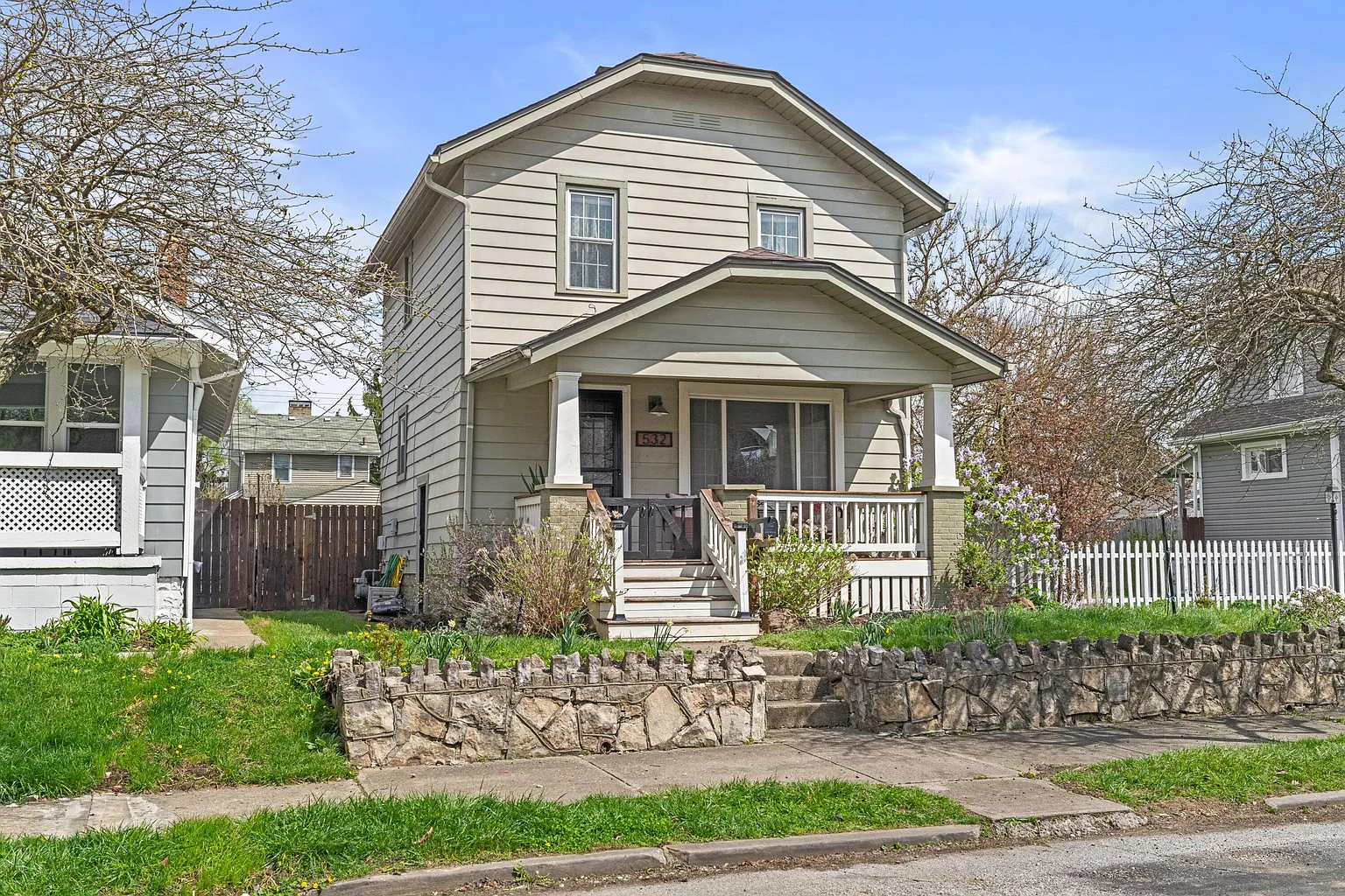 532 E Moler St photo 1