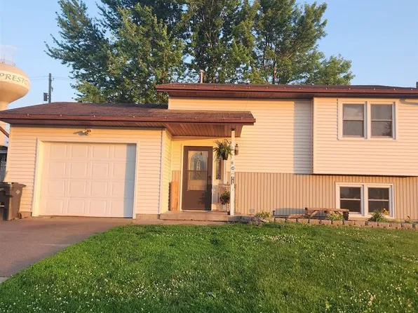 41 W Black St, Preston, IA 52069