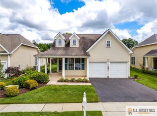 11 Hagerty Ln, Cranbury, NJ 08512