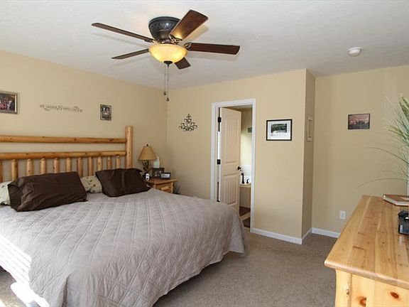 4th image of 428 Brandon Dr