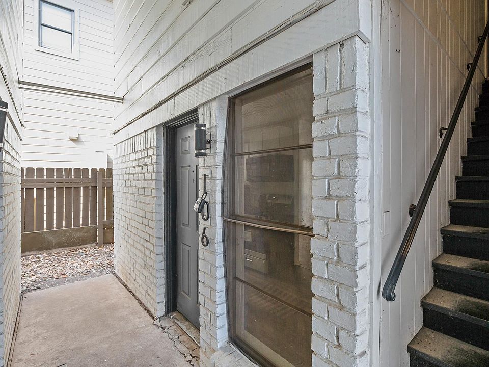 1st image of 5300 Guadalupe St #106
