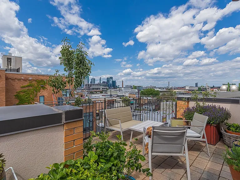 186 India St #7 — Photo 3