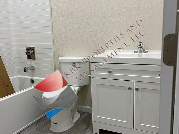 4th image of 1200 & 1202 Alamosa Ave #1202