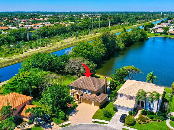 3rd image of 9223 Chianti Court