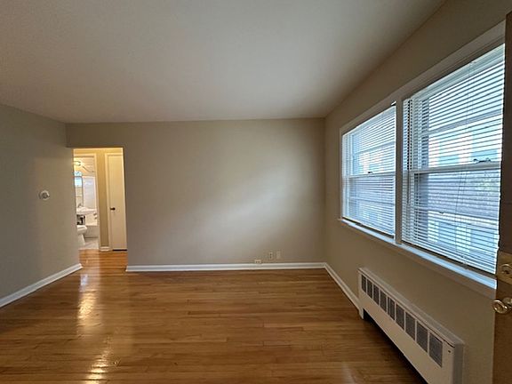 5th image of 3829 N Humboldt Blvd #6