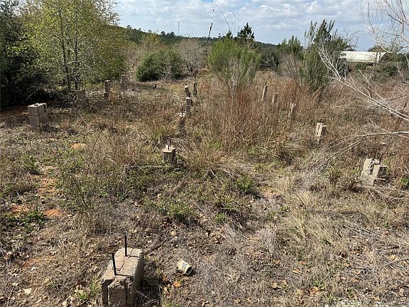 2nd image of Hudson Rd