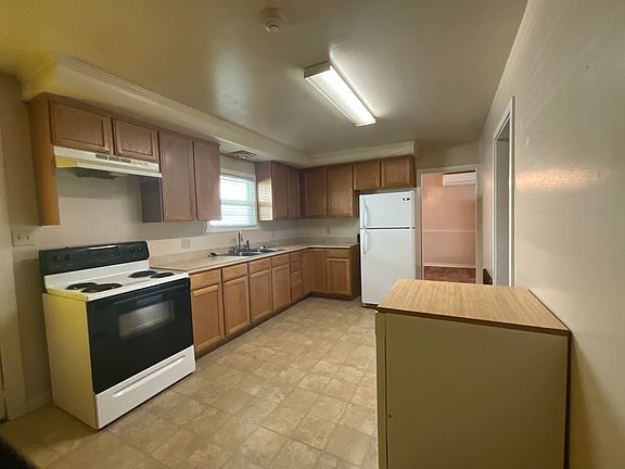 3rd image of 129 Juvenile Ln