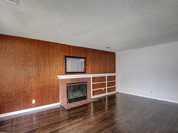 3rd image of 2528 37th Ave