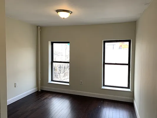 Rented by Douglas Elliman | media 15