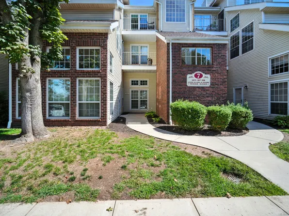 113 Carriage Crossing Lane #113, Middletown, CT 06457