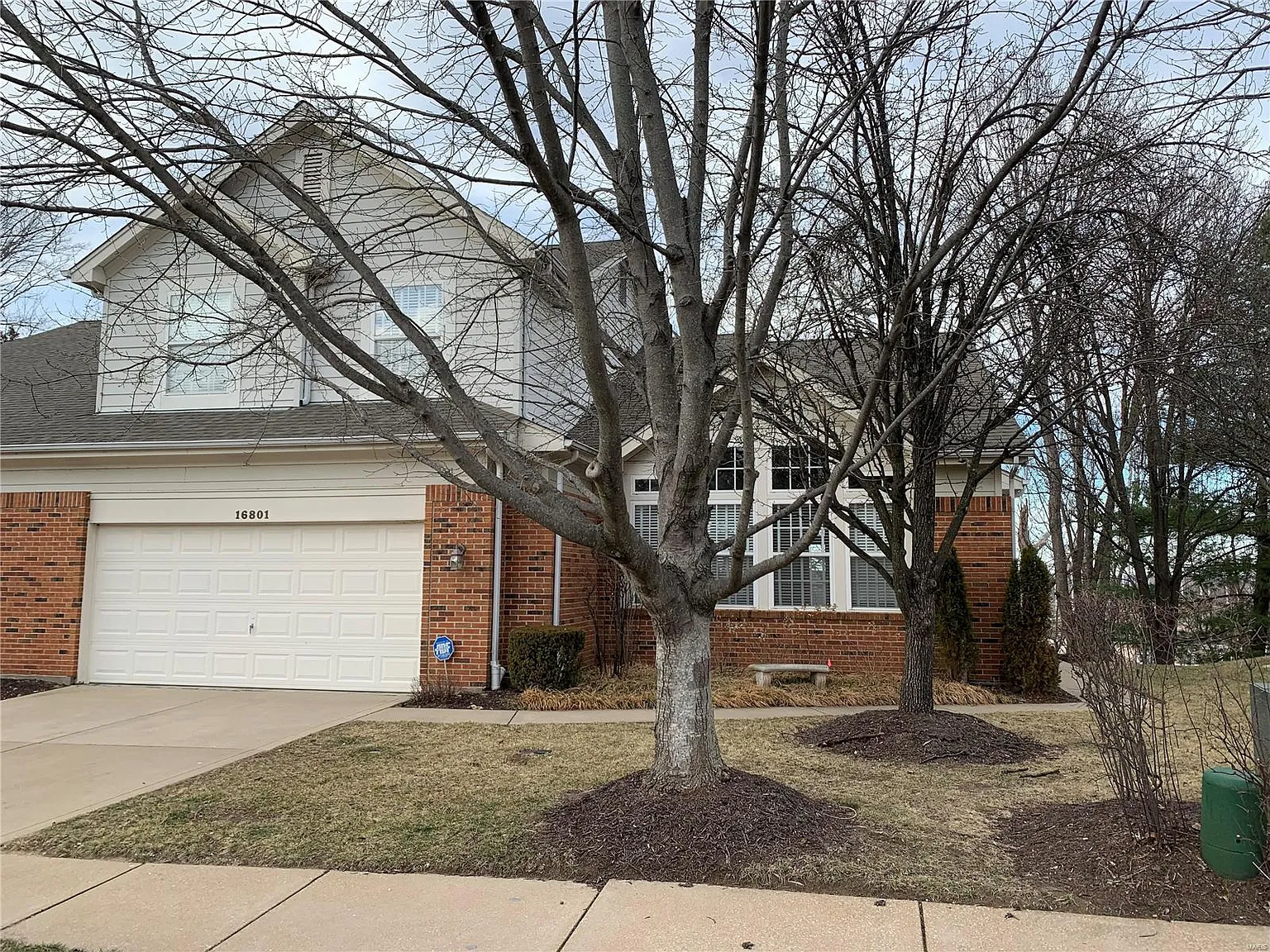 16801 Chesterfield Bluffs Cir photo 1