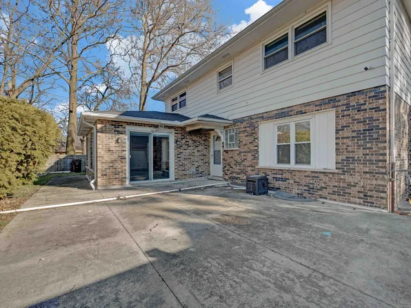 17302 Holmes Ave, Hazel Crest, IL 60429