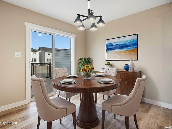 4th image of 3048 Dumont Way
