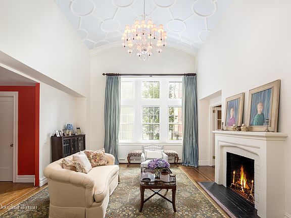 2nd image of 45 E 9th St #6/7