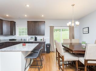 1212 Bluemoon Dr, Harrisonburg, VA 22801