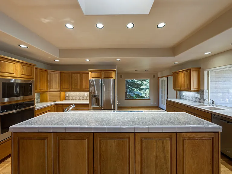 2759 NW Champion Cir — Photo 14