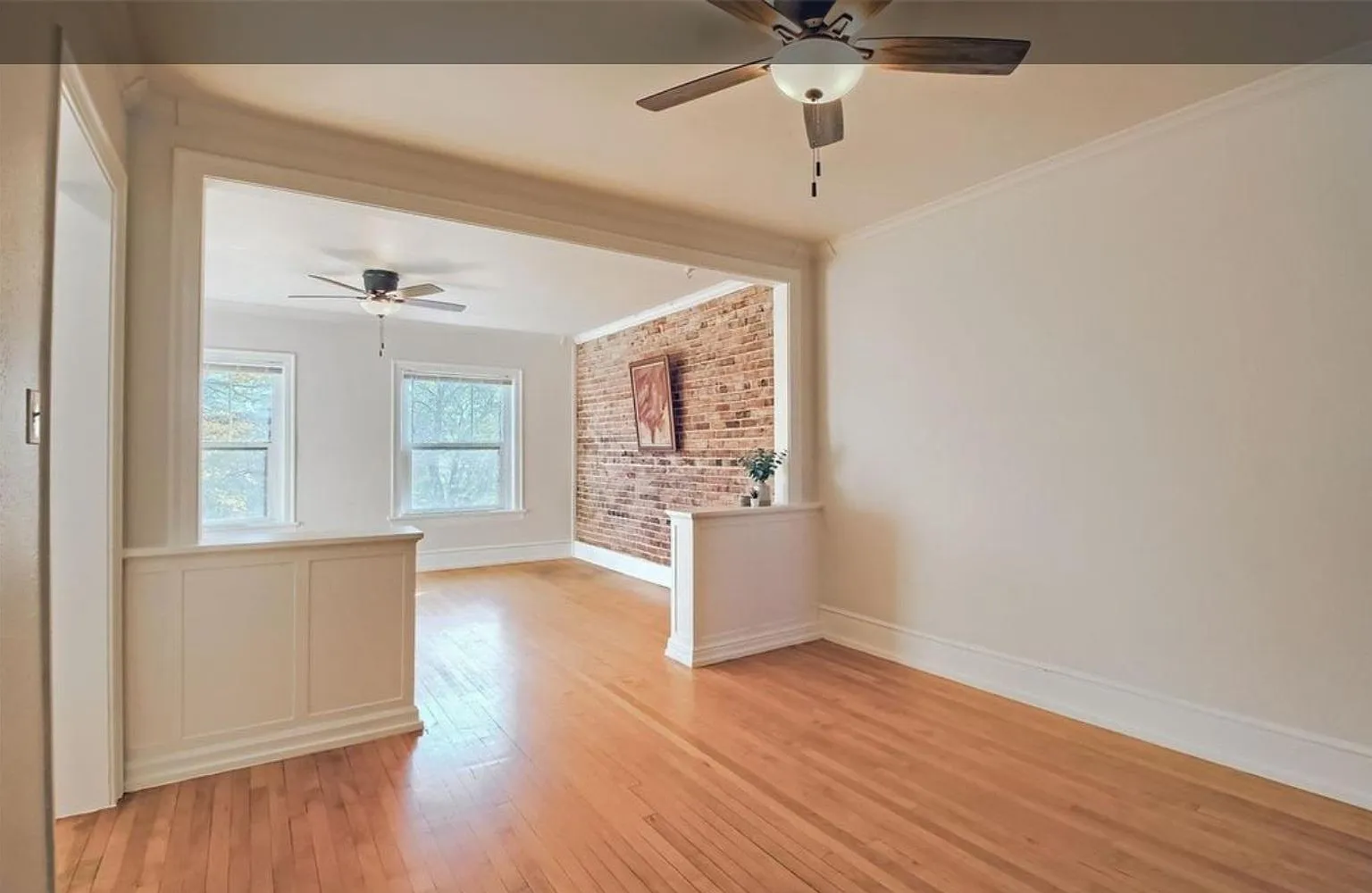 2 bed, 910 sqft, $2,300 — Photo 1