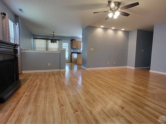 4th image of 5690 Bentwood Dr