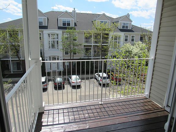 4th image of 3317 Stratford Ct Unit 3E