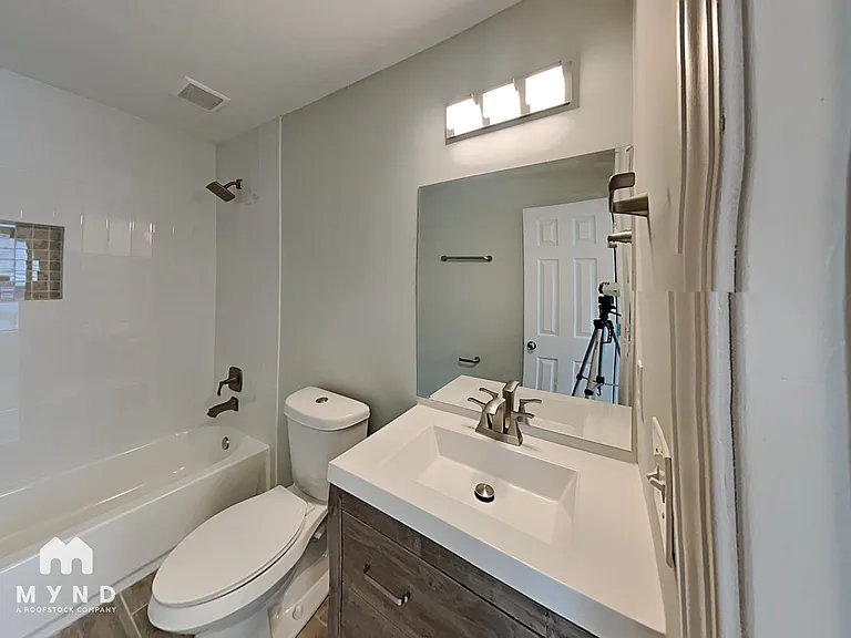 480 Rockwell St SW — Photo 16
