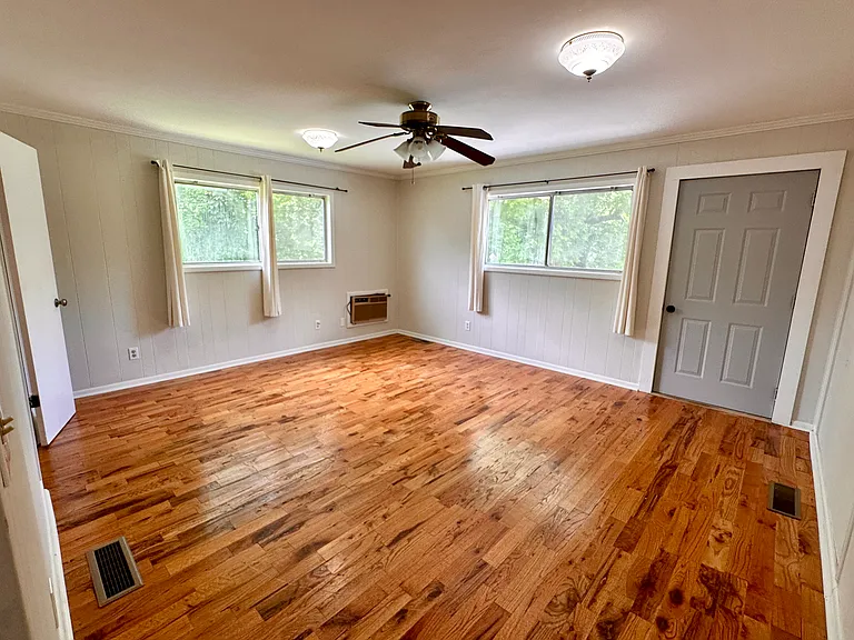 4215 Old Norcross Rd — Photo 16