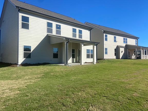 5th image of 4688 Silver Oak Dr SW