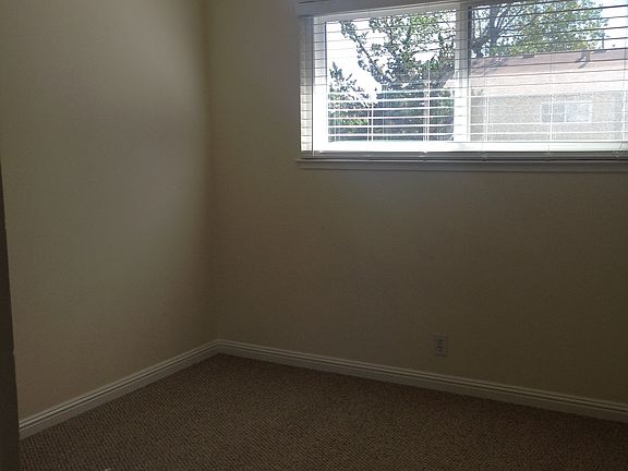 4th image of 189 Siesta Way