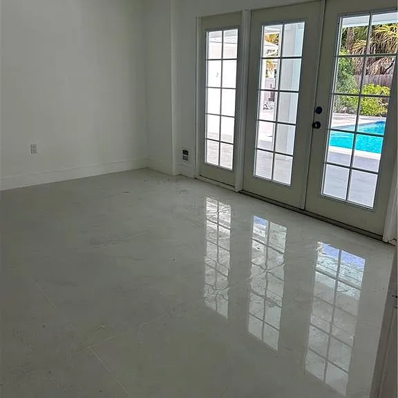 1331 Almeria Ave — Photo 7