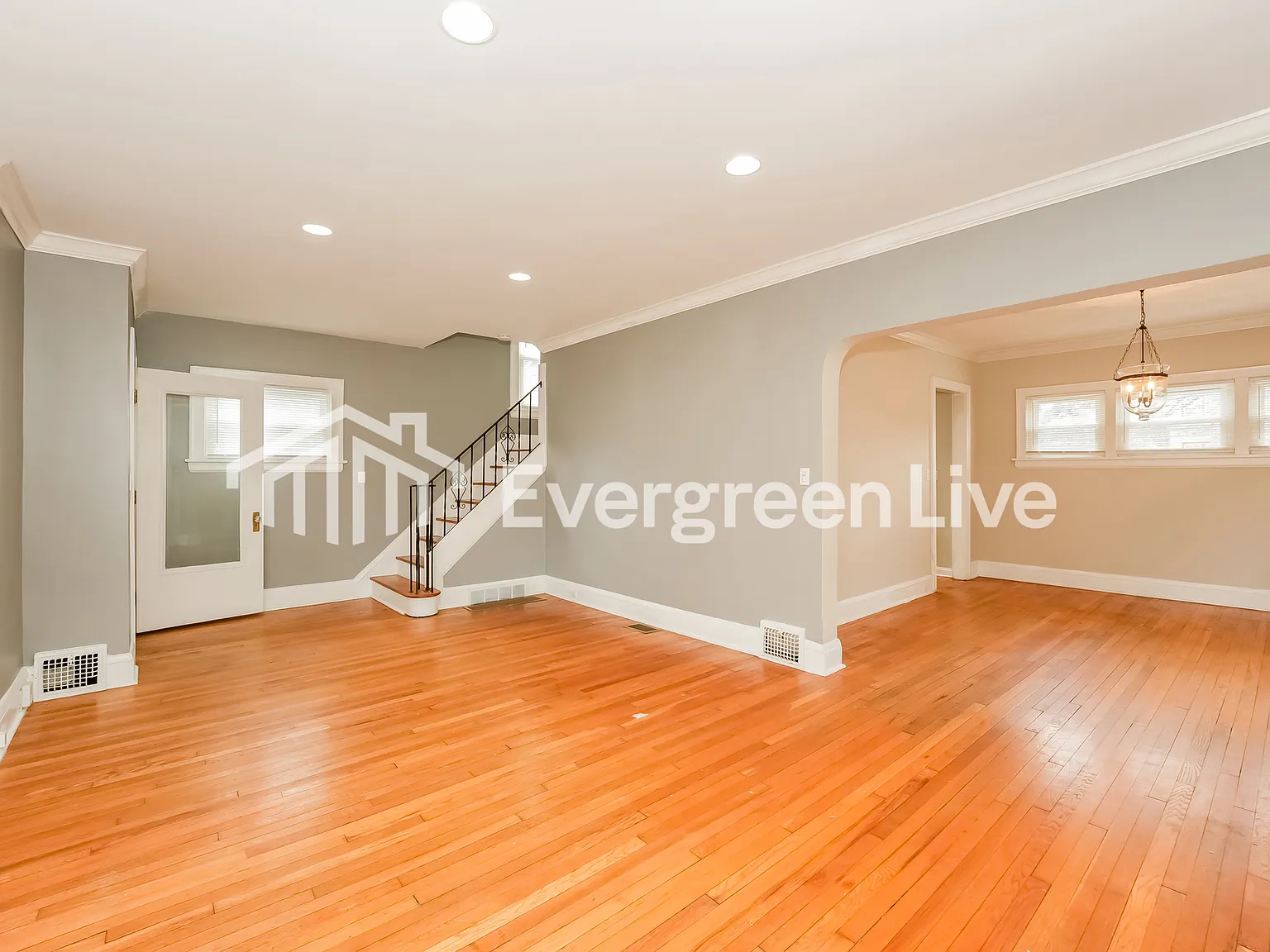 4 bed, 1.0 bath, 1522 sqft, $1,795 — Photo 3