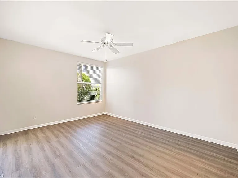 7822 Gardner Dr #6-101 — Photo 10