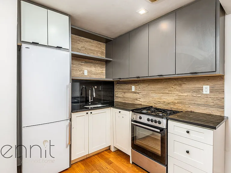 43 Duffield St #3 — Photo 4