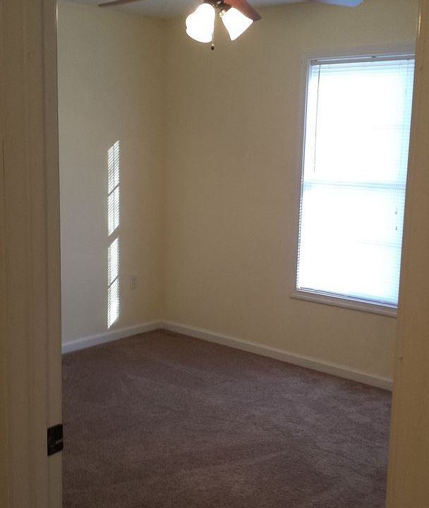 2nd image of 237 Candlers Mountain Rd #A