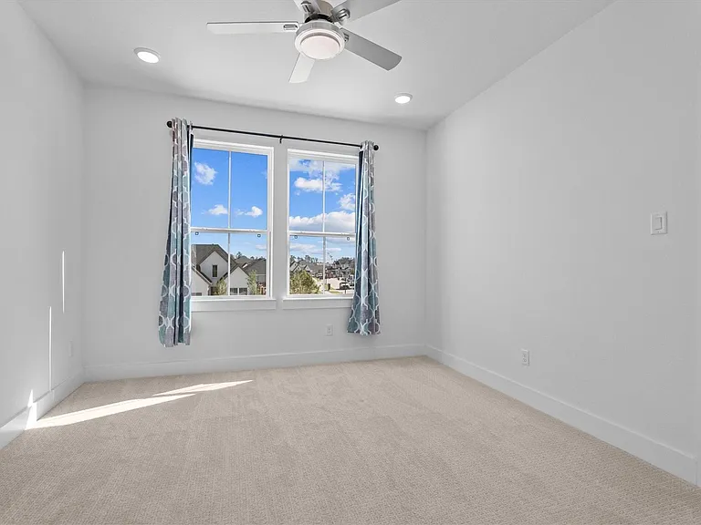 5030 Valley Wind Ct — Photo 27