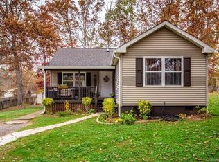 107 Queensbury Rd, Troutman, NC 28166