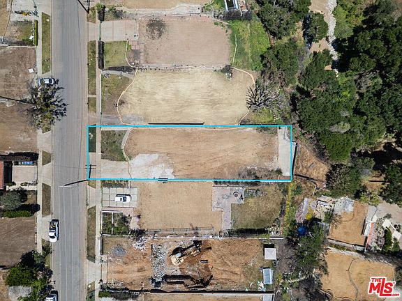 4th image of 640 N Las Casas Ave