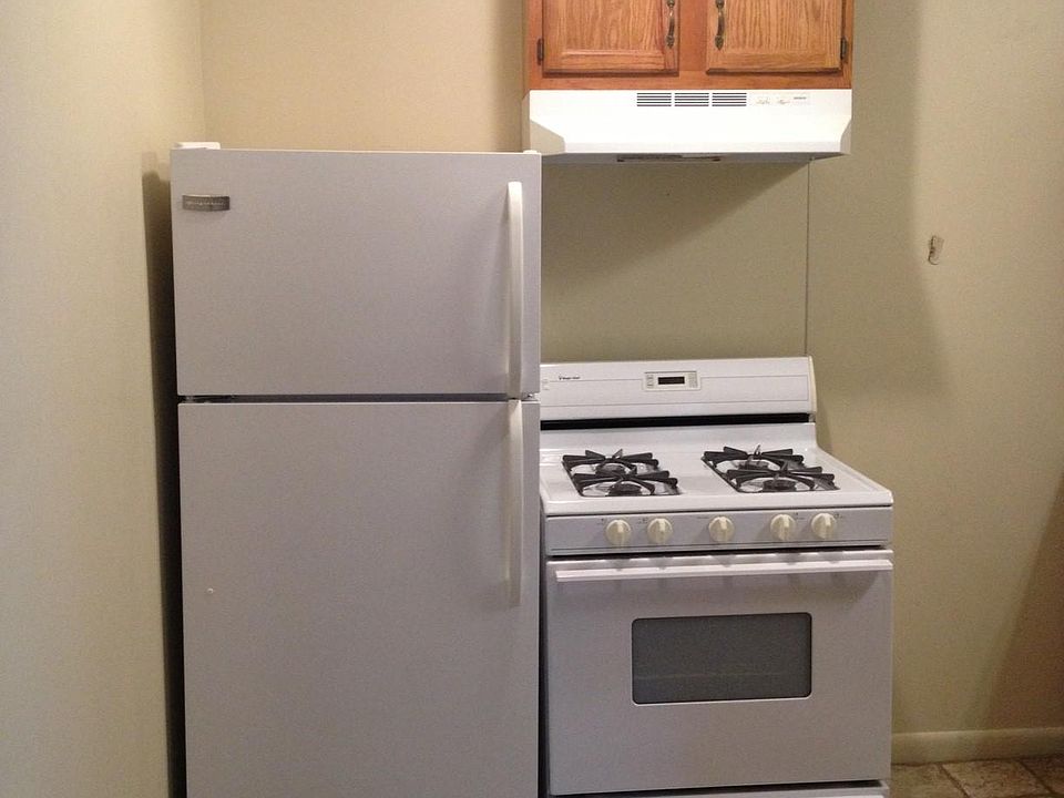 1st image of 423 E Patti Page Blvd #B