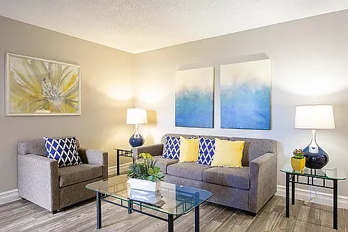 Stonegate Furnished Apartments — Photo 40